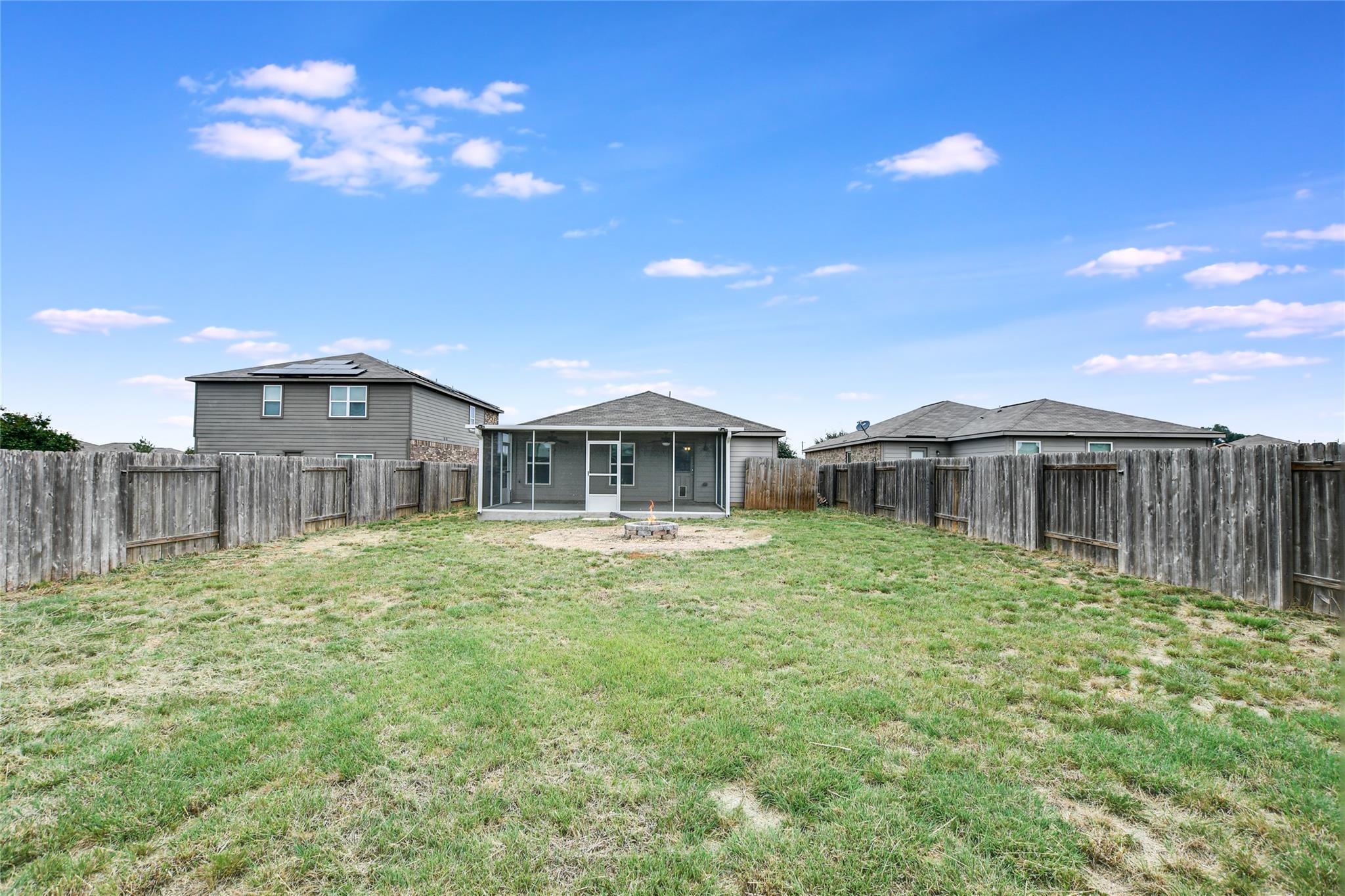 104 Independence Ave, Liberty Hill, TX 78642