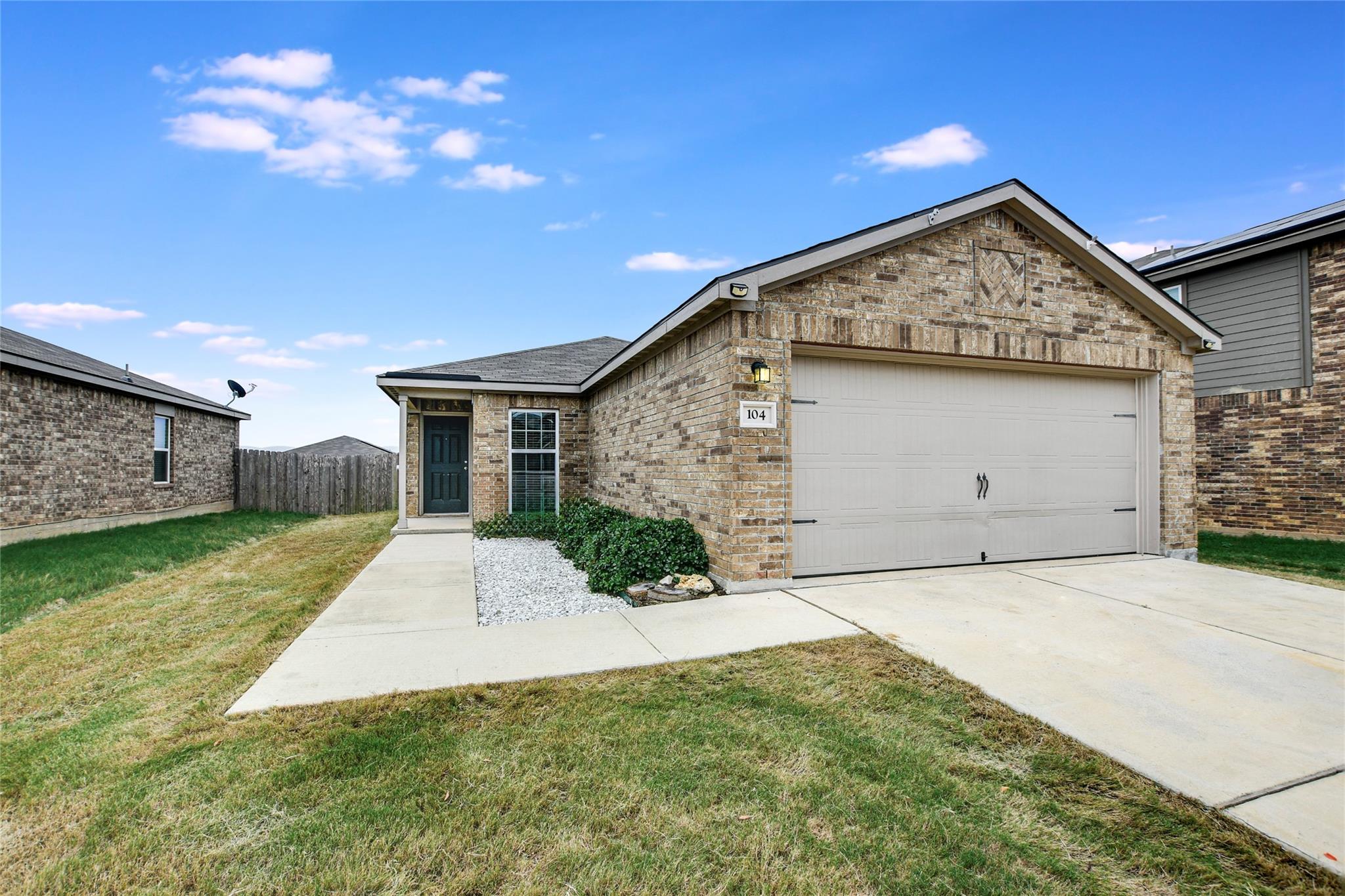 104 Independence Ave, Liberty Hill, TX 78642