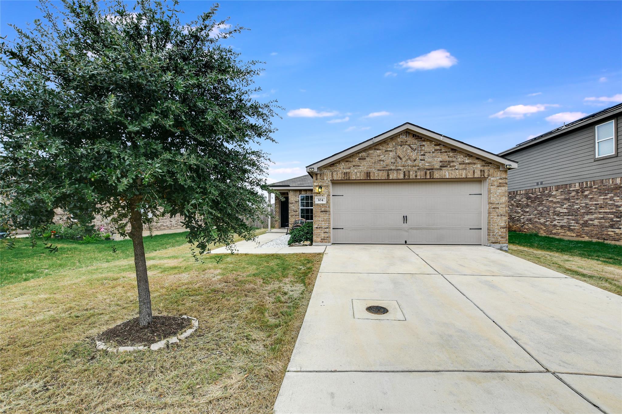 104 Independence Ave, Liberty Hill, TX 78642