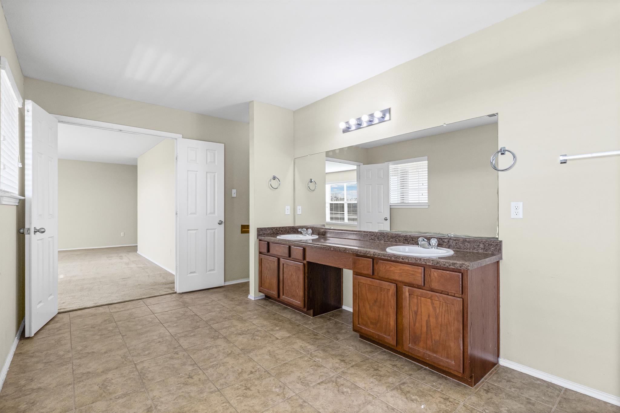 5905 Adair Dr, Austin, TX 78754