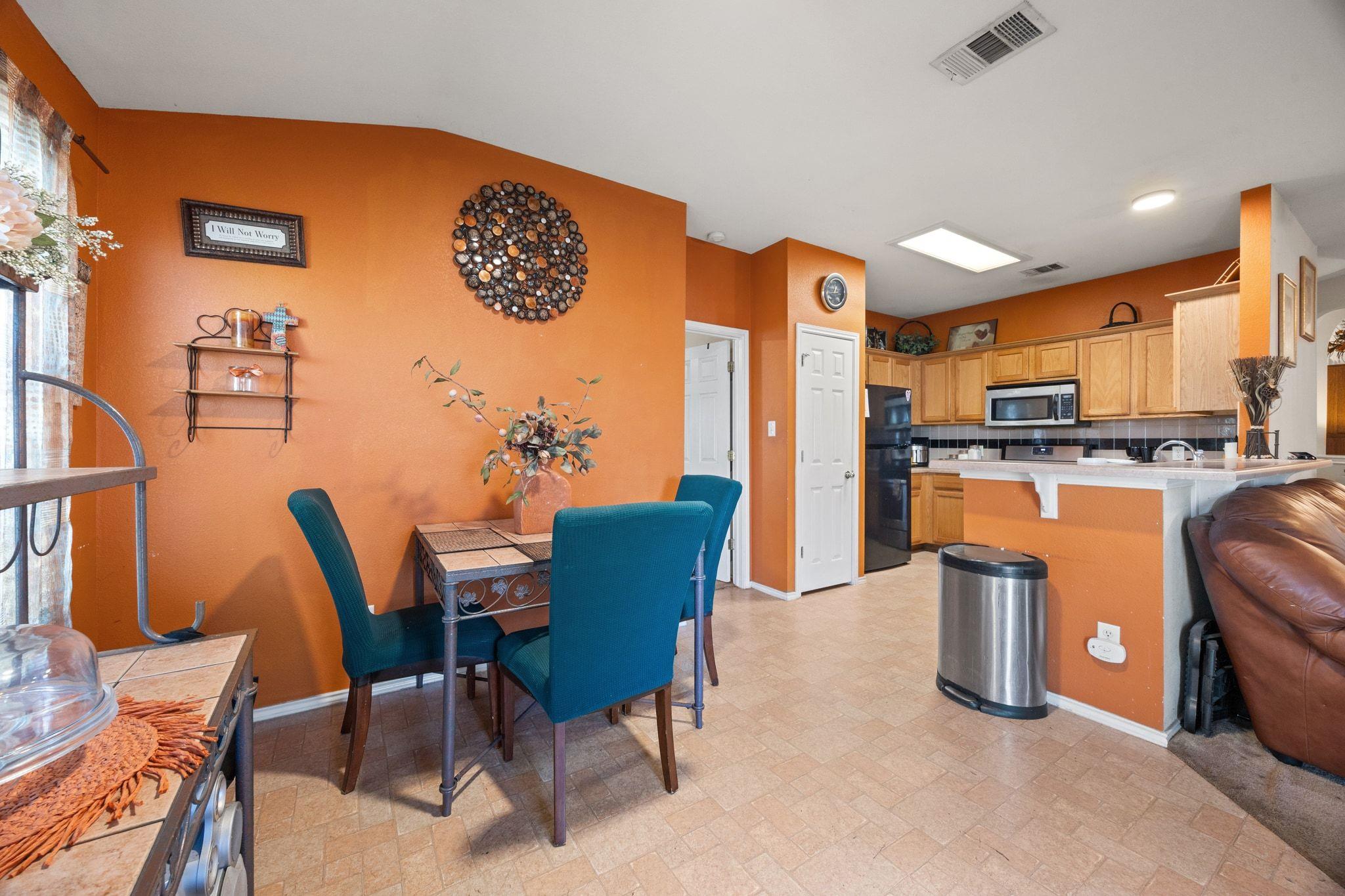 1906 W Pflugerville Pkwy, Round Rock, TX 78664