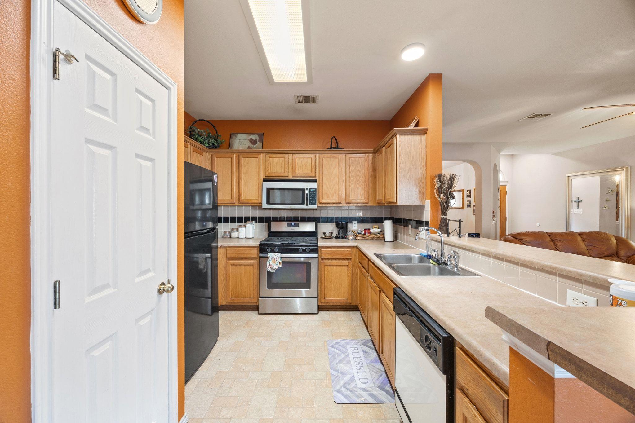 1906 W Pflugerville Pkwy, Round Rock, TX 78664