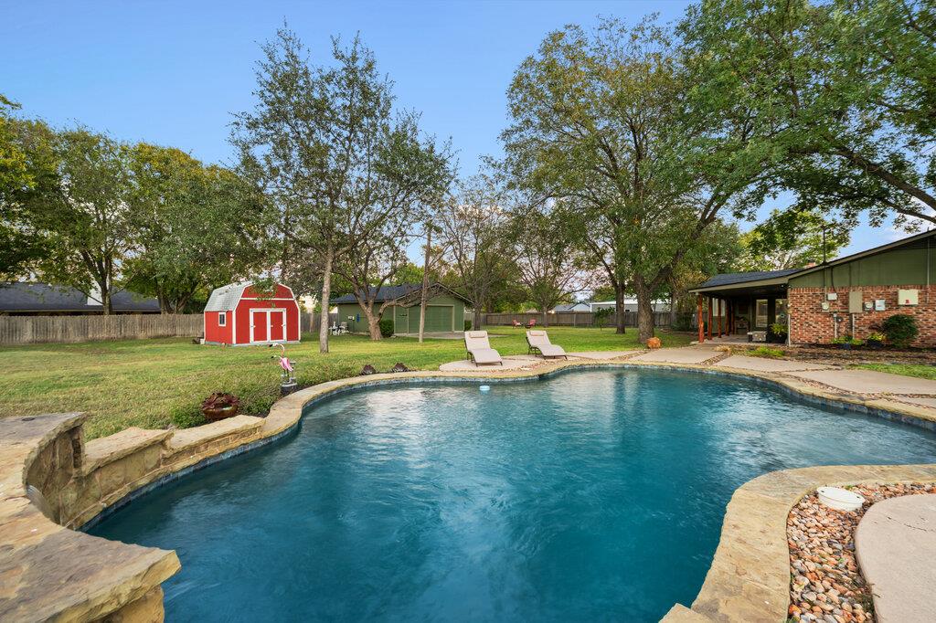 1802 Bumblebee Dr, Pflugerville, TX 78660