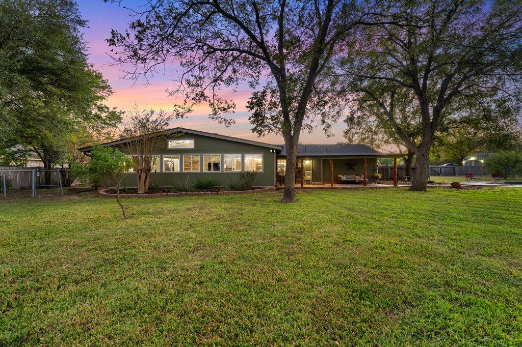 1802 Bumblebee Dr, Pflugerville, TX 78660