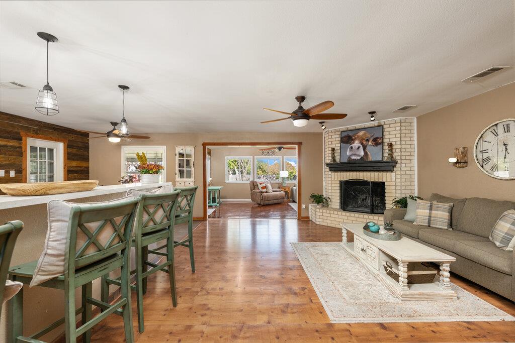 1802 Bumblebee Dr, Pflugerville, TX 78660