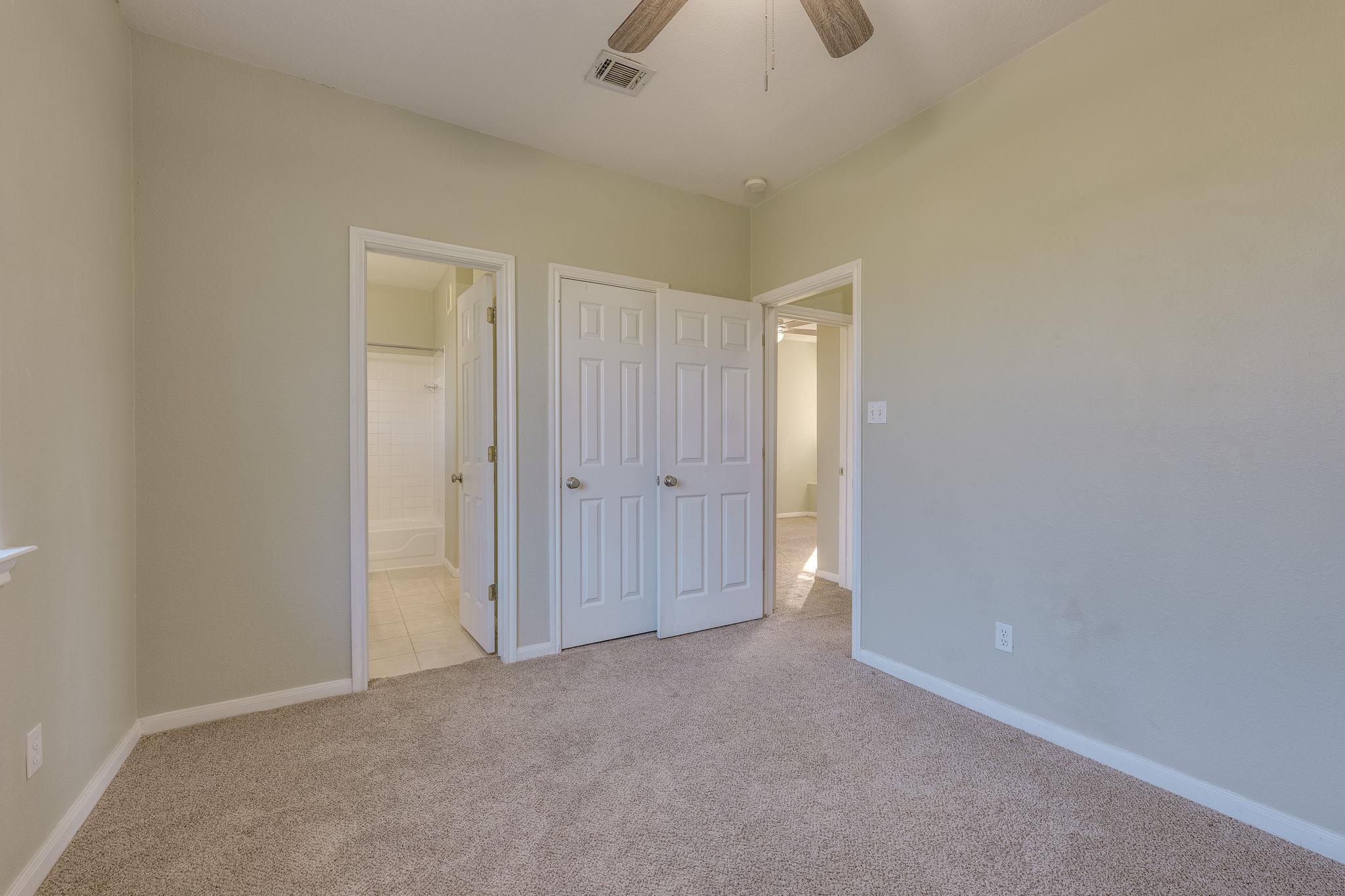 2100 Pipers Field Dr # 14, Austin, TX 78758