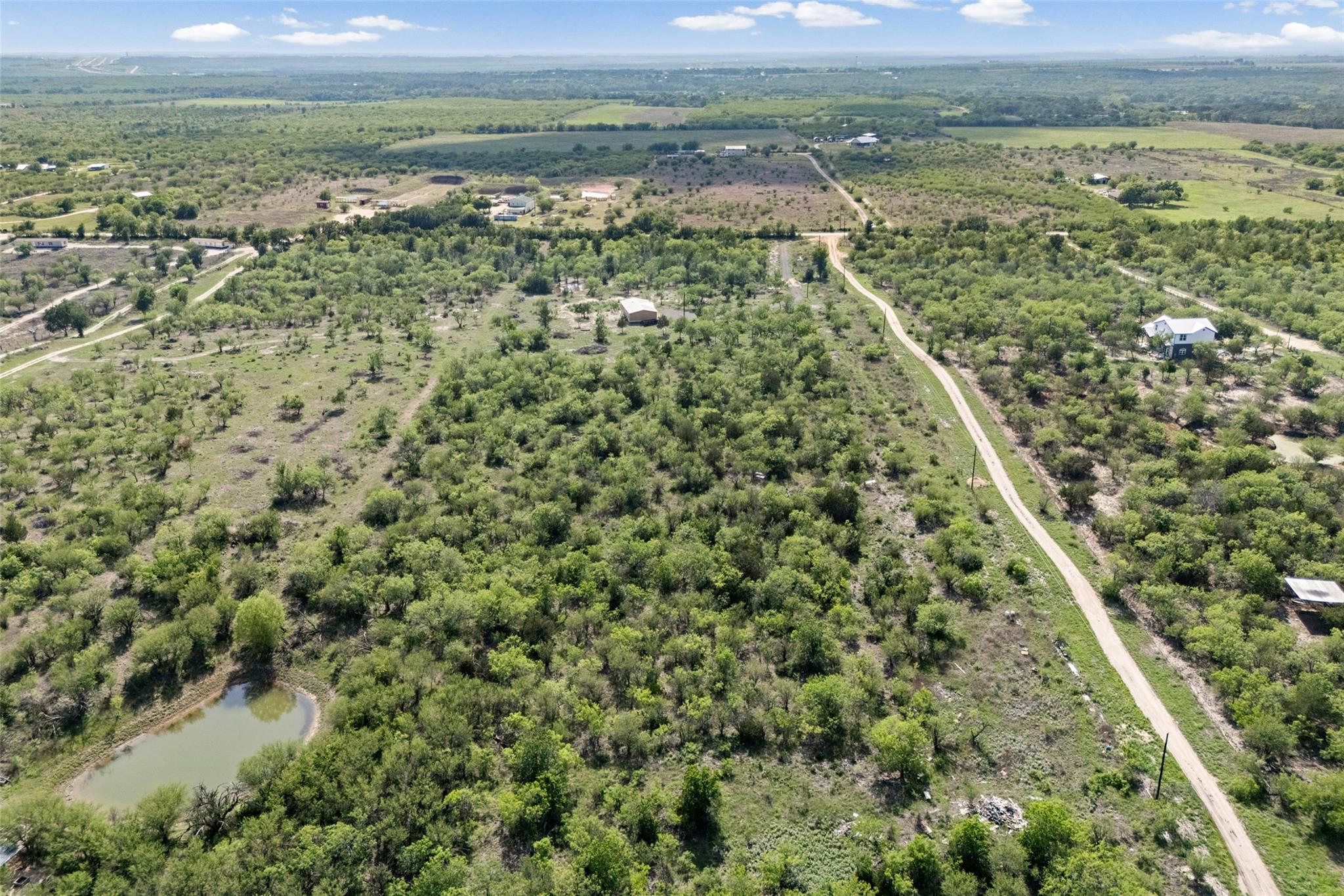 3882 Dry Creek Rd, Lockhart, TX 78644