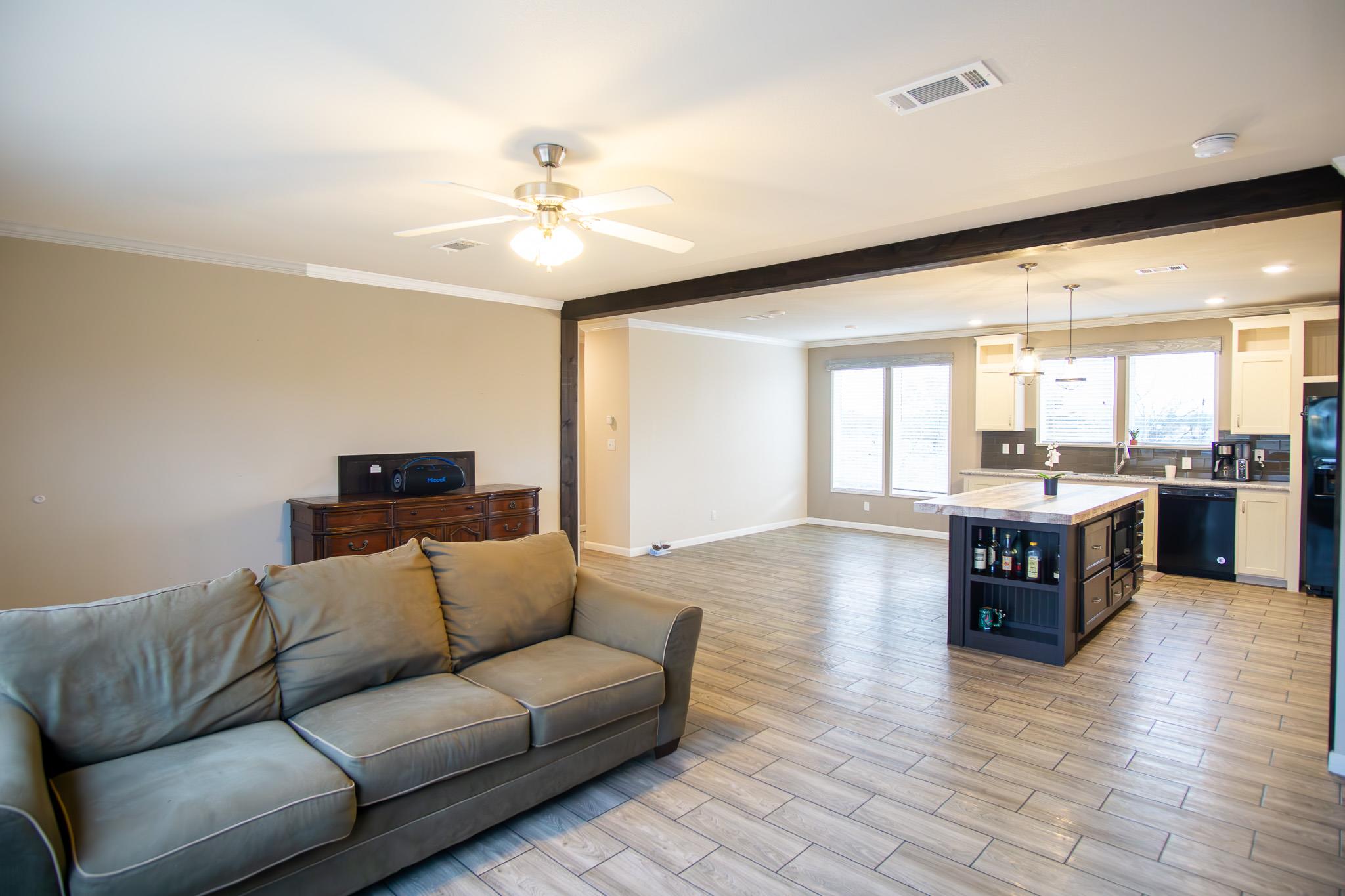 3882 Dry Creek Rd, Lockhart, TX 78644