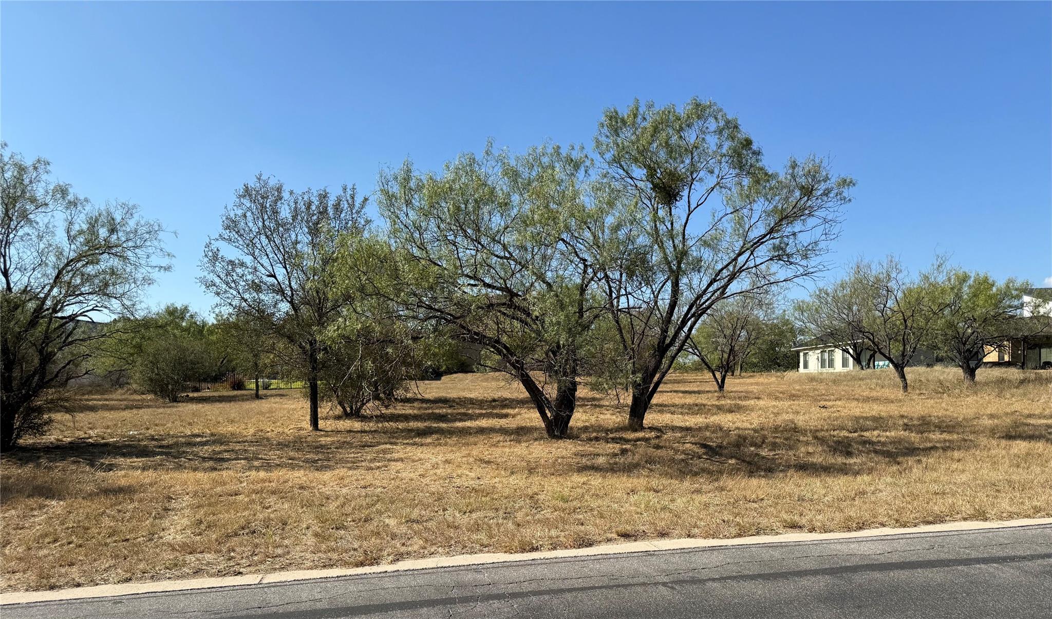 2324 Fault Line Dr, Horseshoe Bay, TX 78657