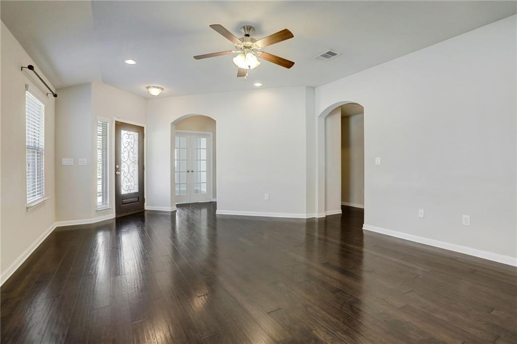 5151 Scenic Lake Dr, Georgetown, TX 78626