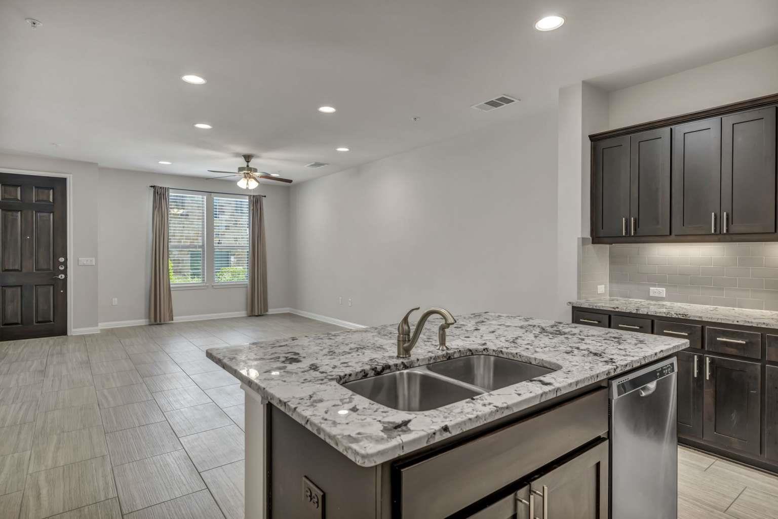 13800 Lyndhurst St # 223, Austin, TX 78717