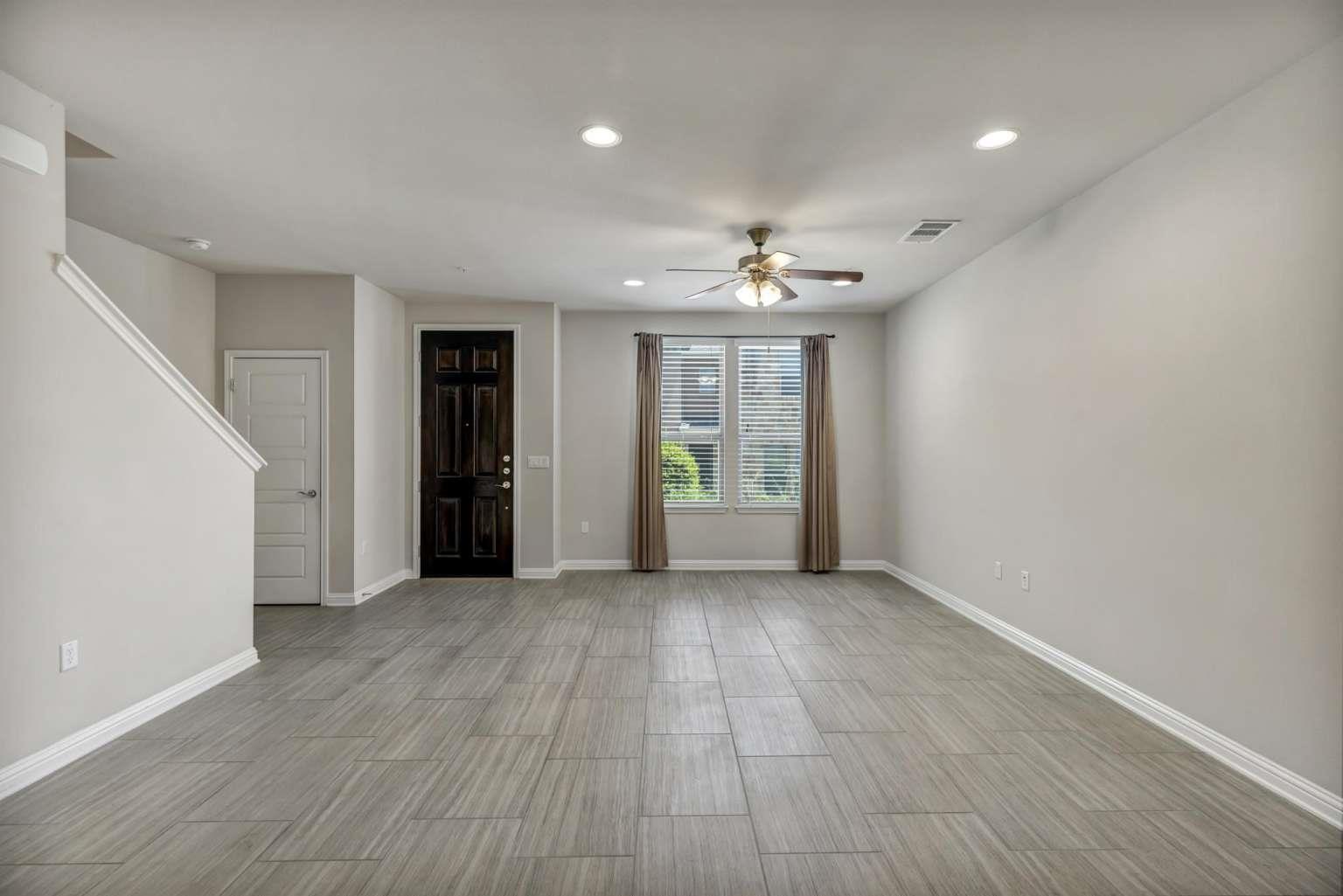 13800 Lyndhurst St # 223, Austin, TX 78717