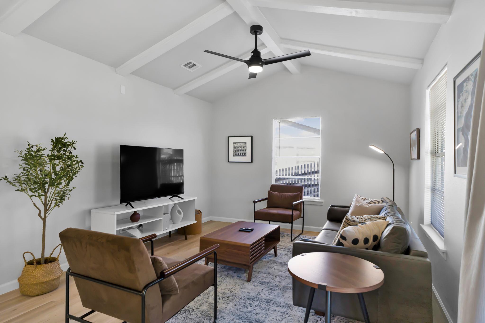 1205 Arthur Stiles St, Austin, TX 78721