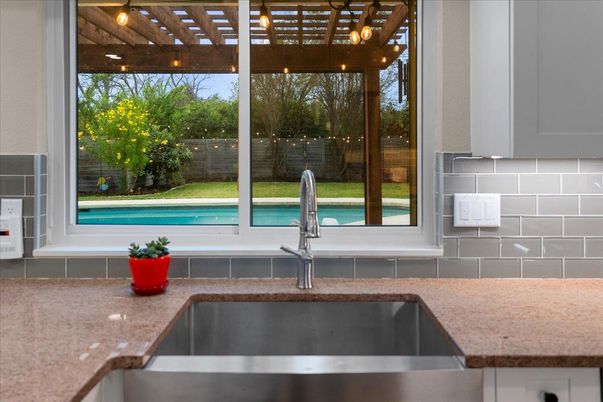 5702 Buffalo Pass, Austin, TX 78745