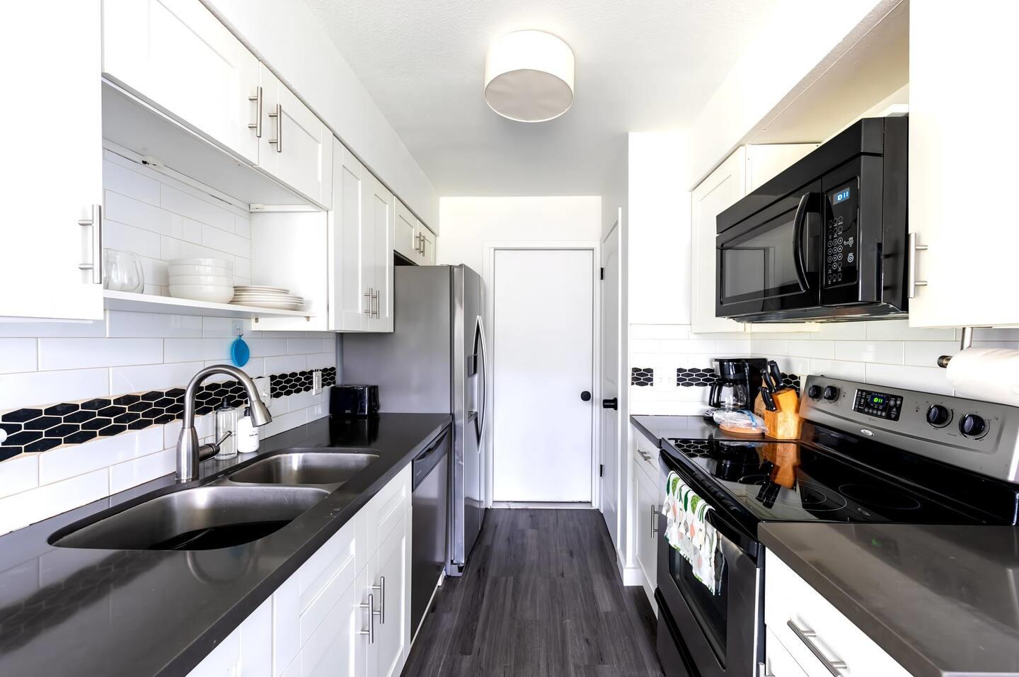 9715 Dallum Dr, Austin, TX 78753