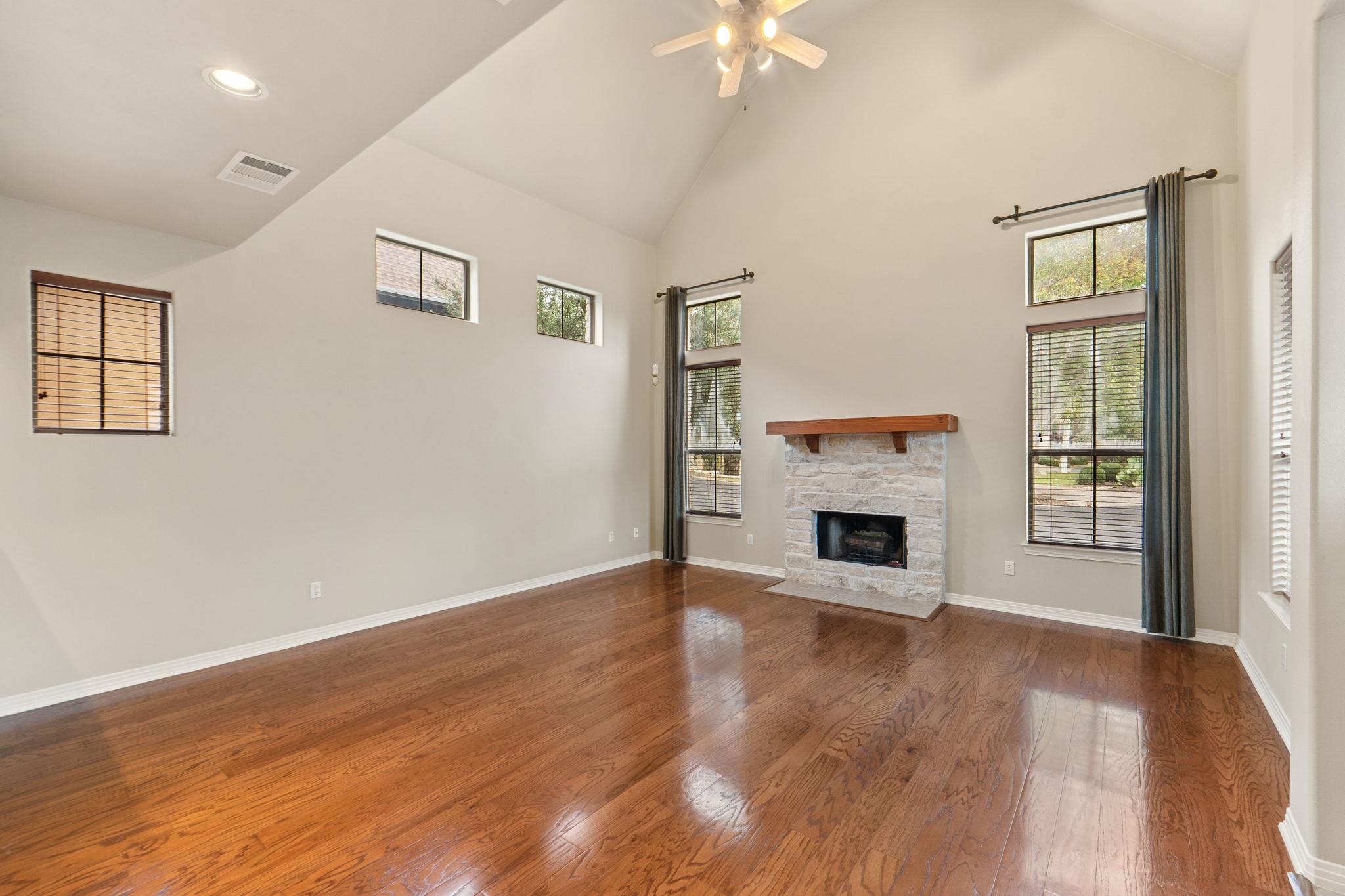 8917 Old Lampasas Trl # 33, Austin, TX 78750