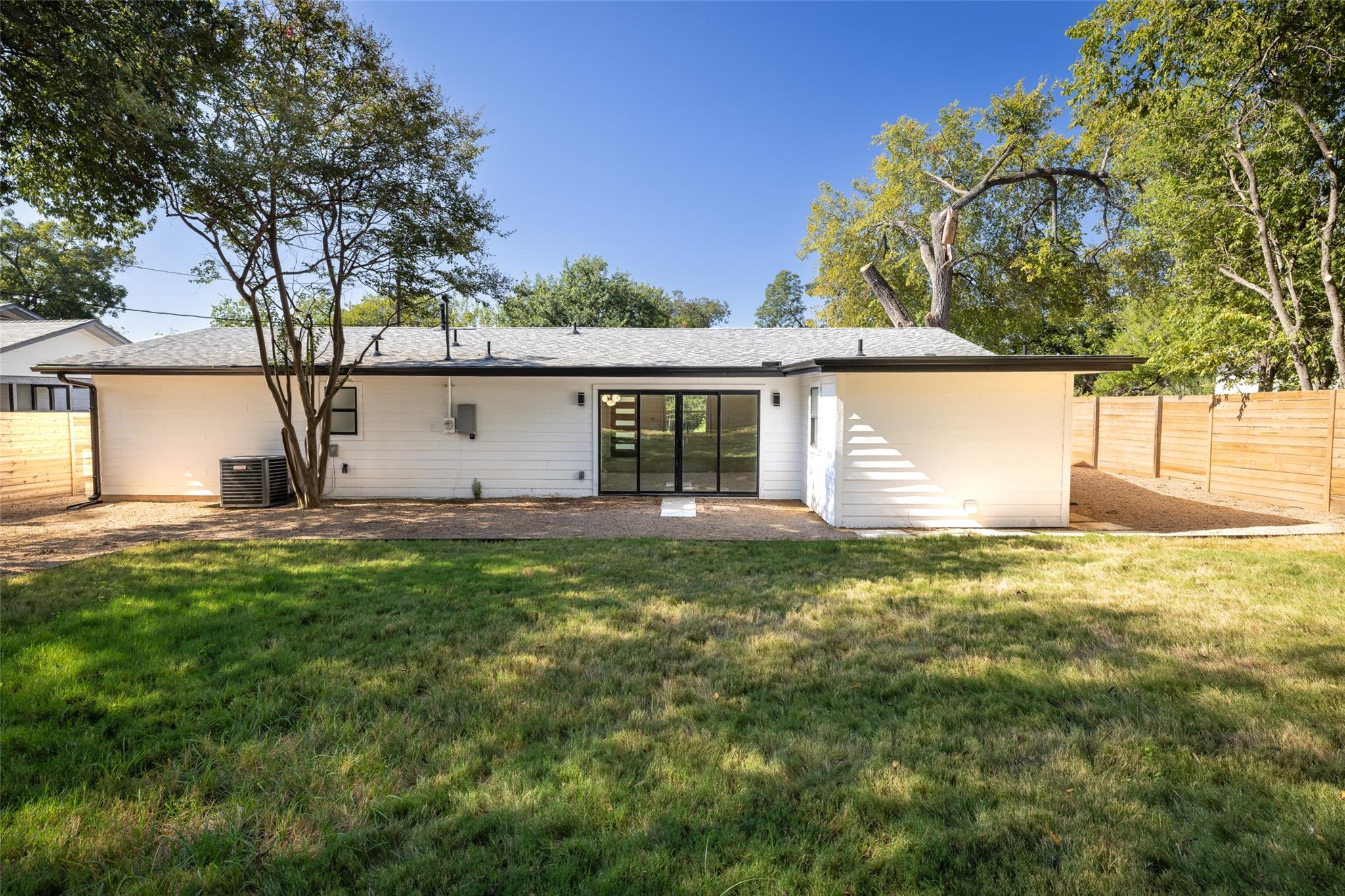 1206 Cloverleaf Dr, Austin, TX 78723