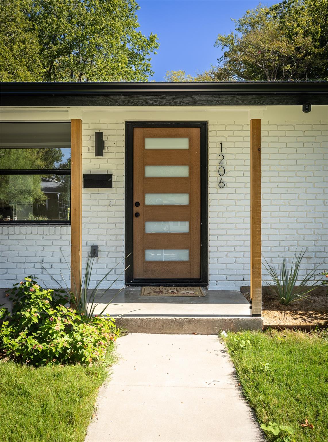 1206 Cloverleaf Dr, Austin, TX 78723