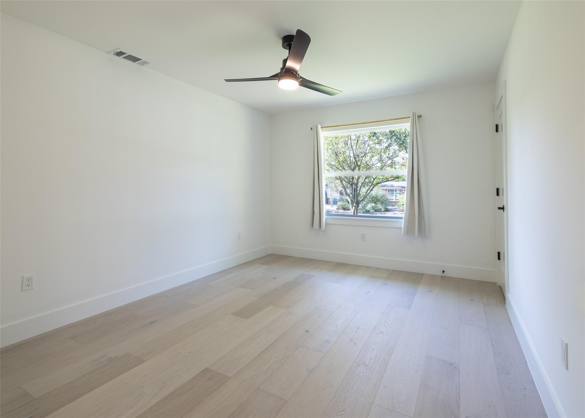 1206 Cloverleaf Dr, Austin, TX 78723