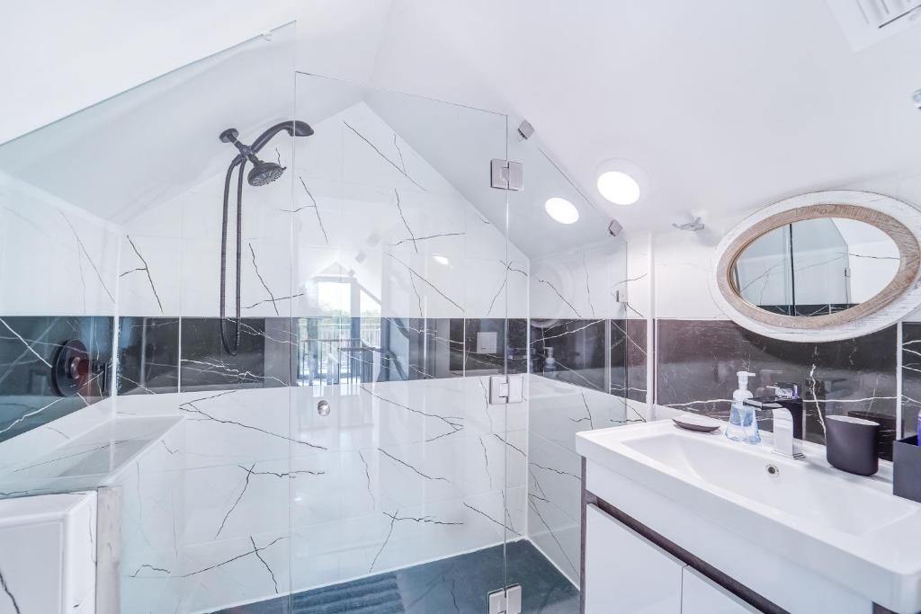 1409 E M Franklin Ave # B, Austin, TX 78721