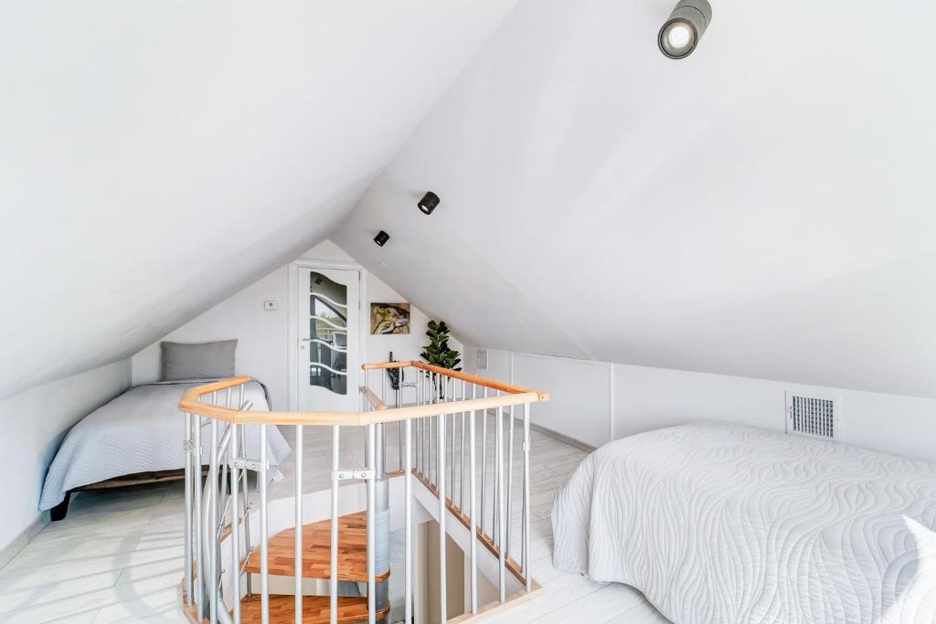 1409 E M Franklin Ave # B, Austin, TX 78721