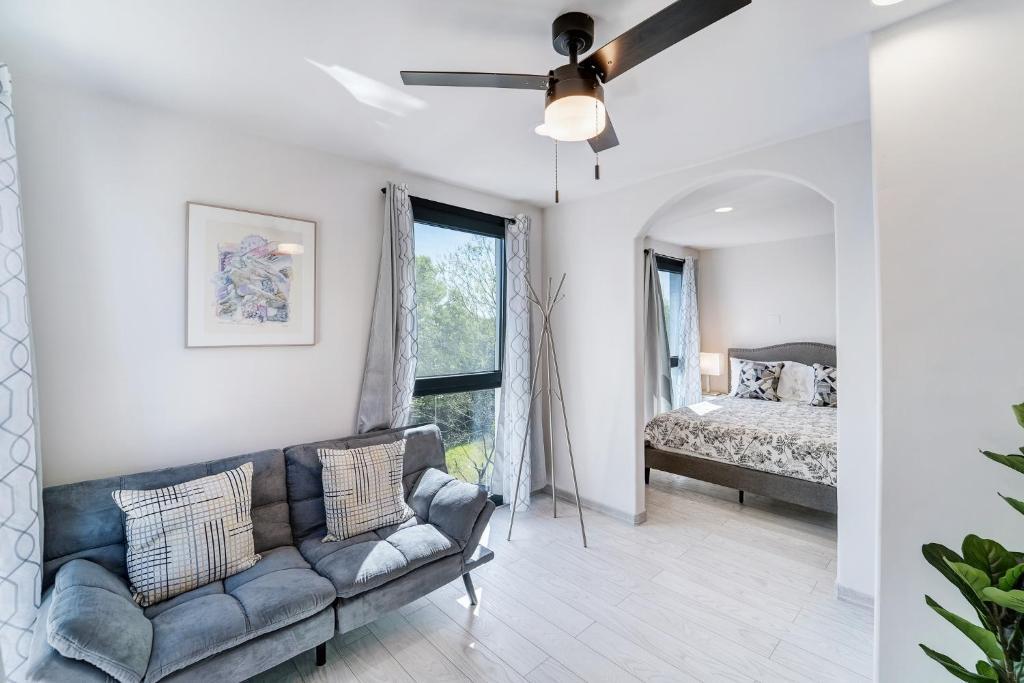 1409 E M Franklin Ave # B, Austin, TX 78721