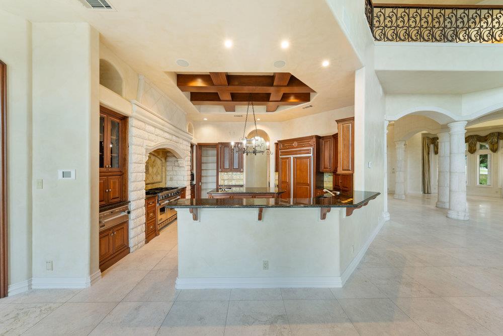 217 Bella Riva Dr, Austin, TX 78734