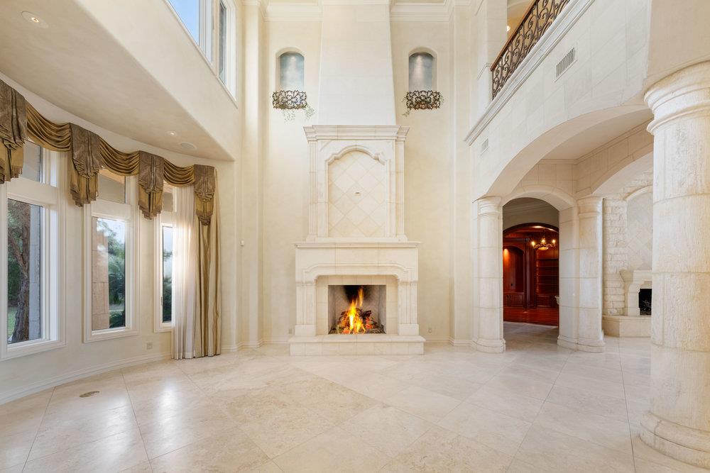 217 Bella Riva Dr, Austin, TX 78734