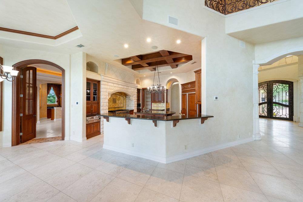 217 Bella Riva Dr, Austin, TX 78734