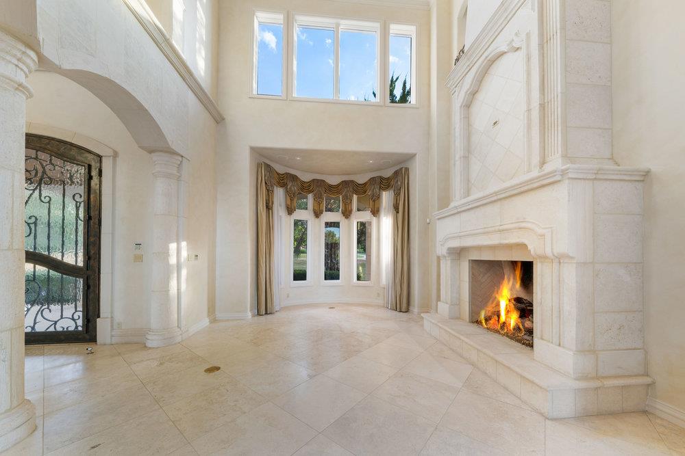 217 Bella Riva Dr, Austin, TX 78734