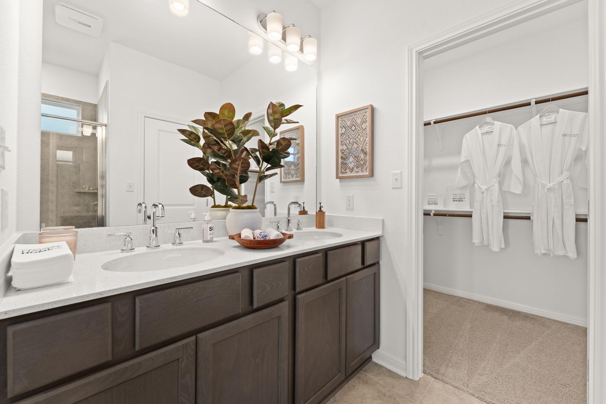 6512 Velvet Leaf Ln, Buda, TX 78610