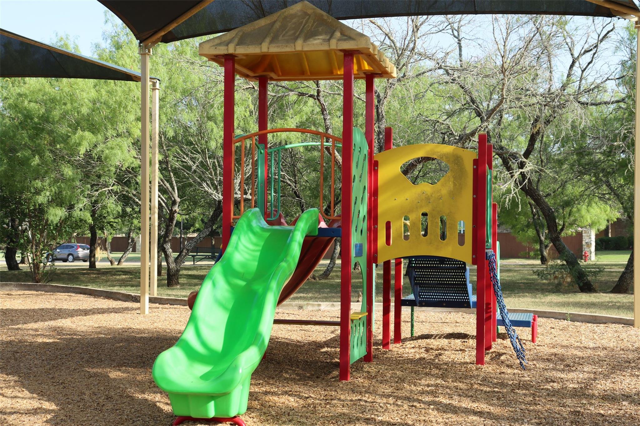 301 Middle Crk, Buda, TX 78610