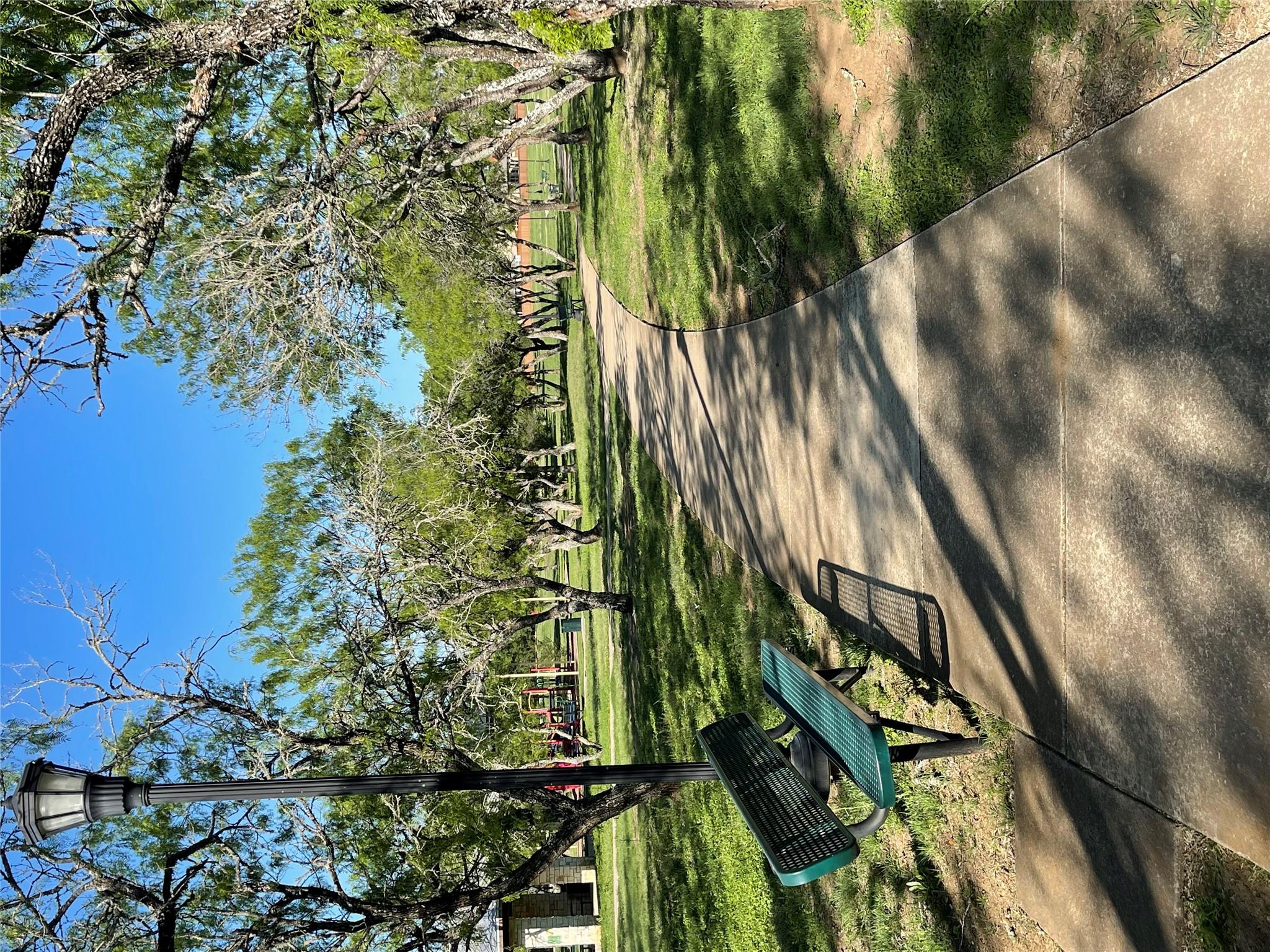 301 Middle Crk, Buda, TX 78610