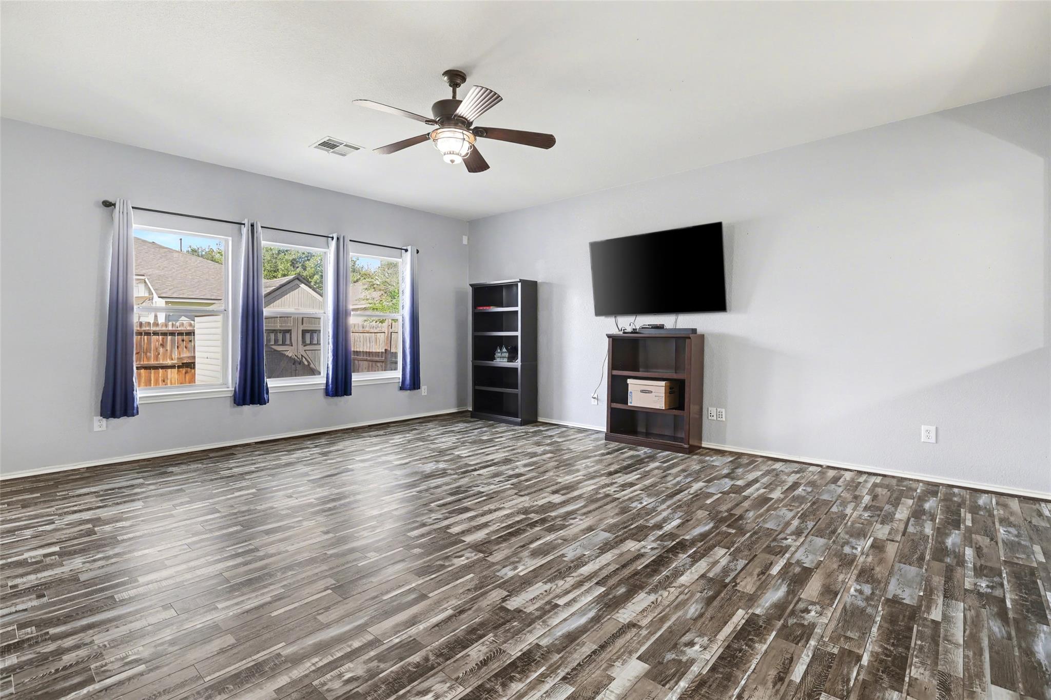 1520 Tonia Loop, Round Rock, TX 78665