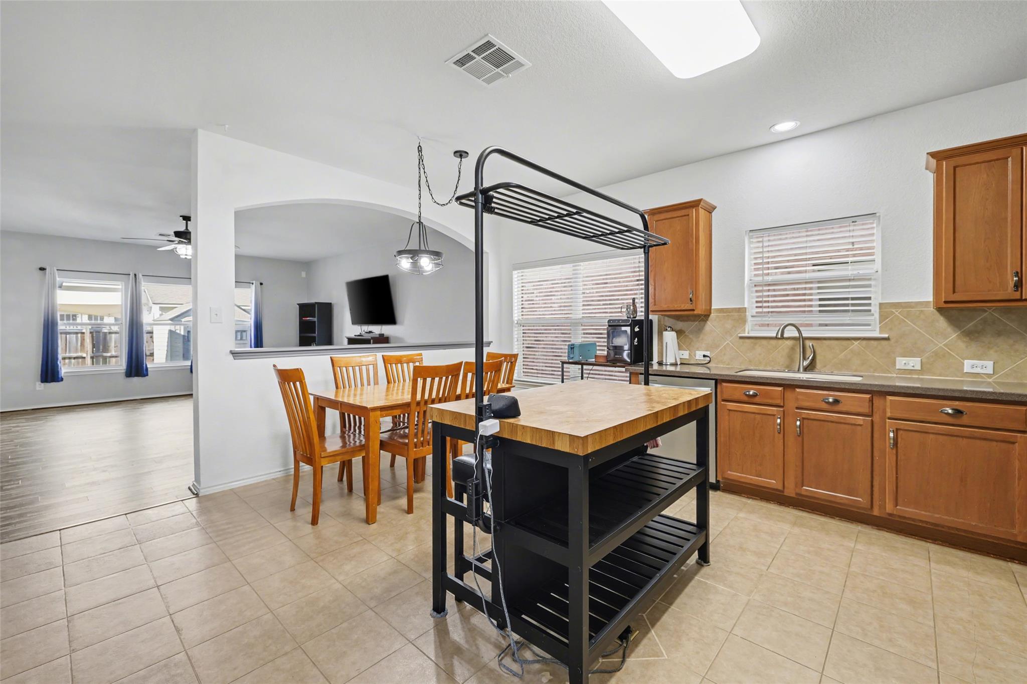 1520 Tonia Loop, Round Rock, TX 78665