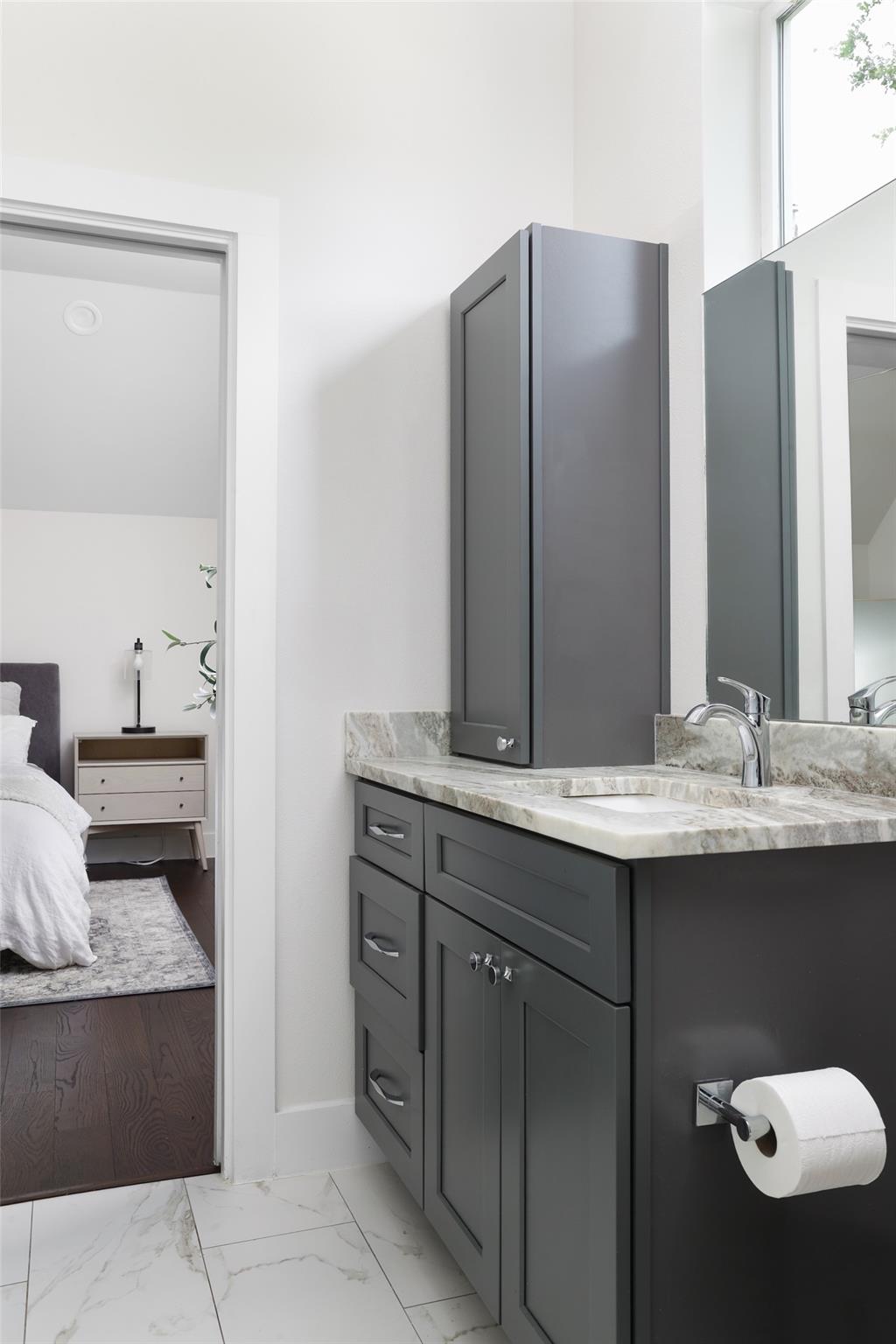 1120 Omega Ave # 1, Austin, TX 78721