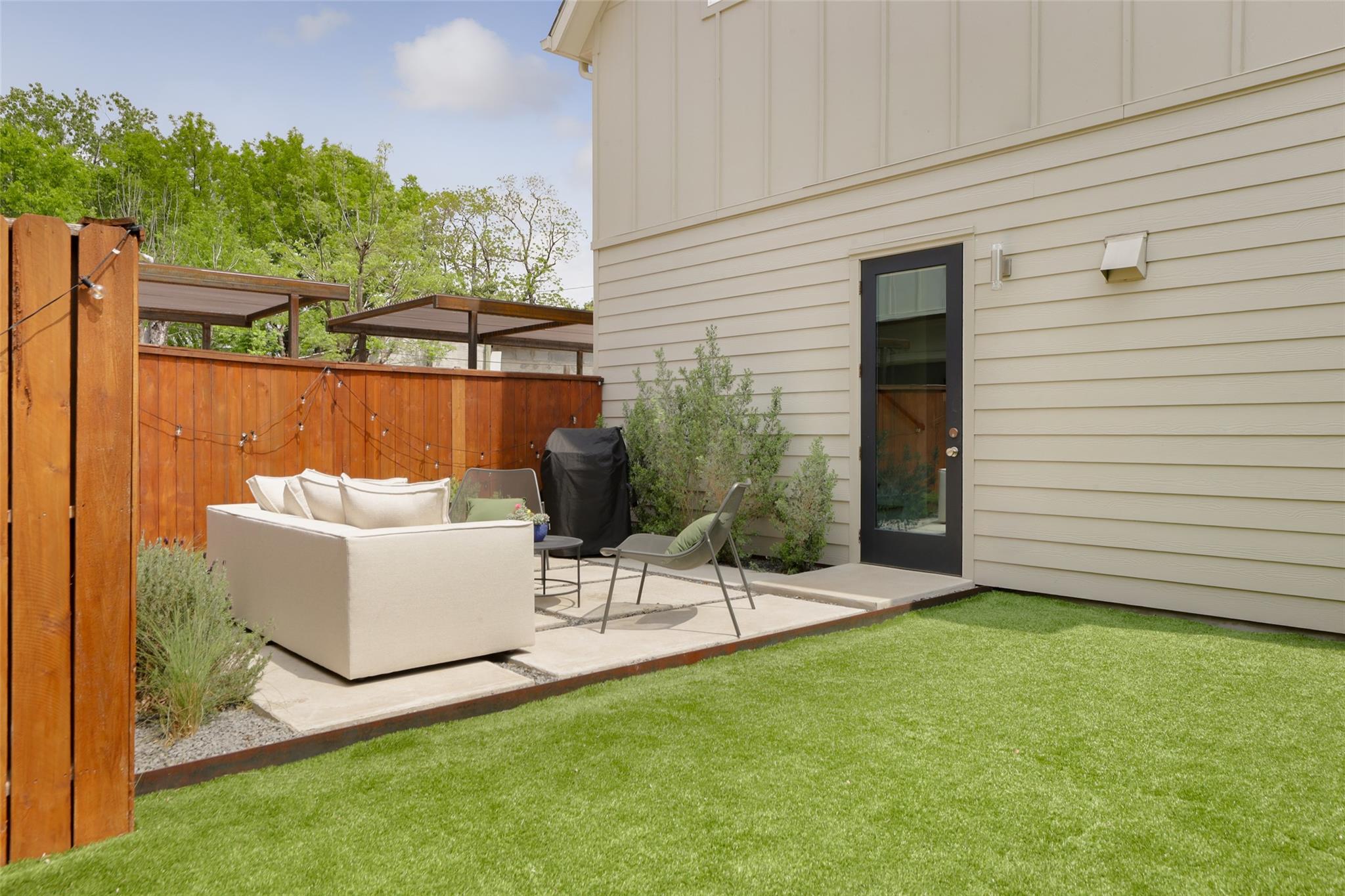 1120 Omega Ave # 1, Austin, TX 78721