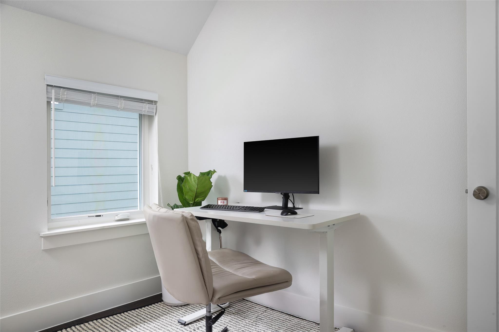 1120 Omega Ave # 1, Austin, TX 78721