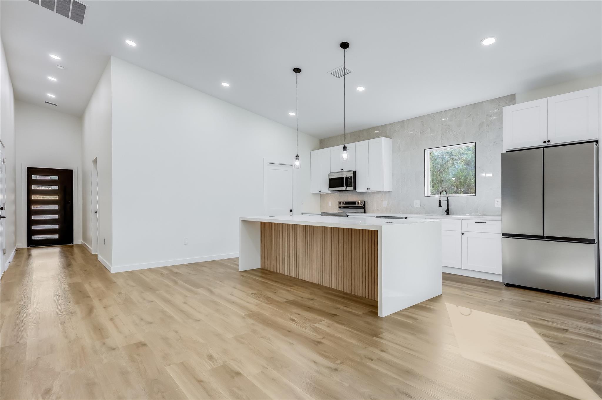 21806 O Henry Ave, Lago Vista, TX 78645