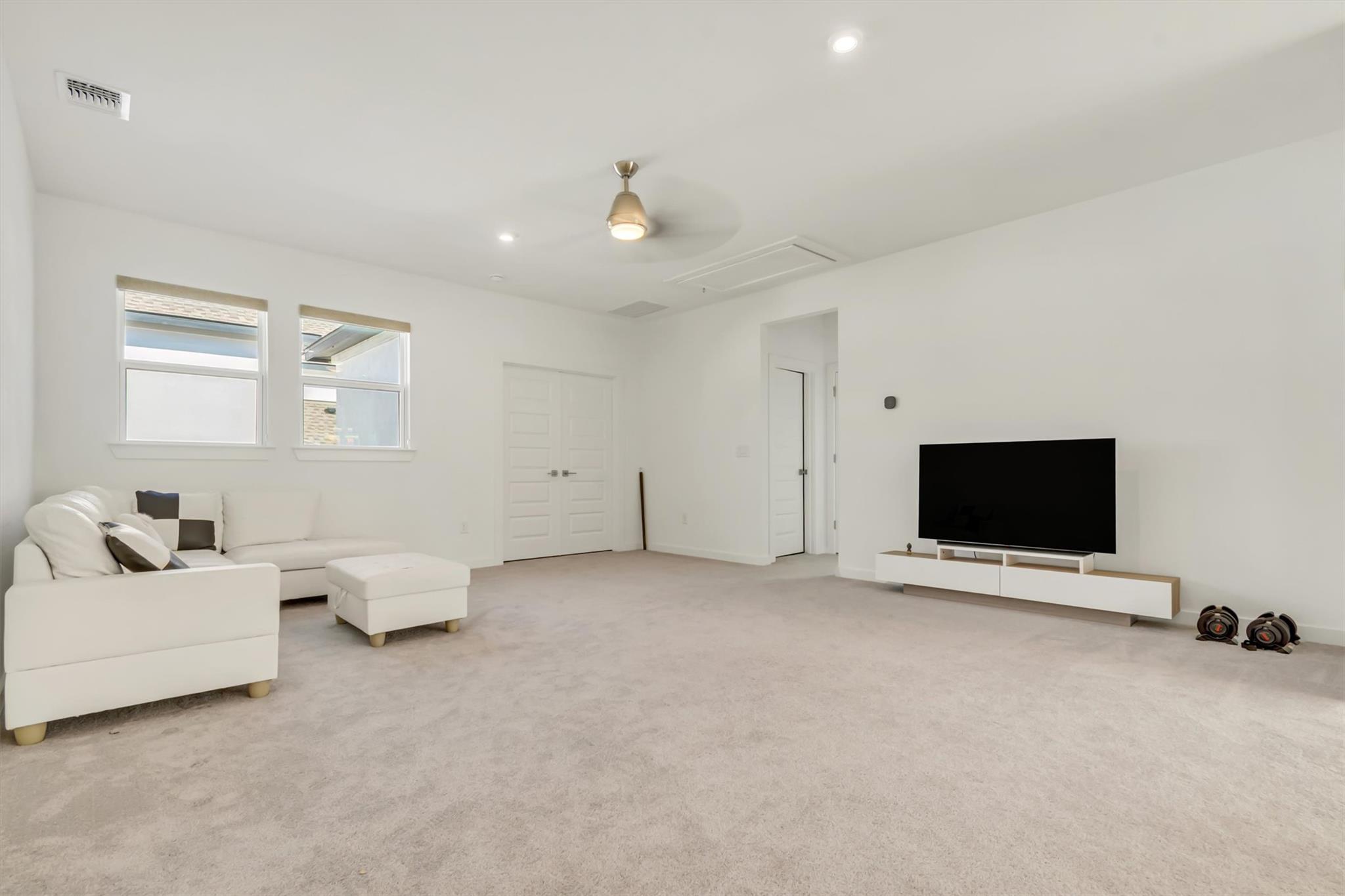 5037 Carsoli Ln, Leander, TX 78641