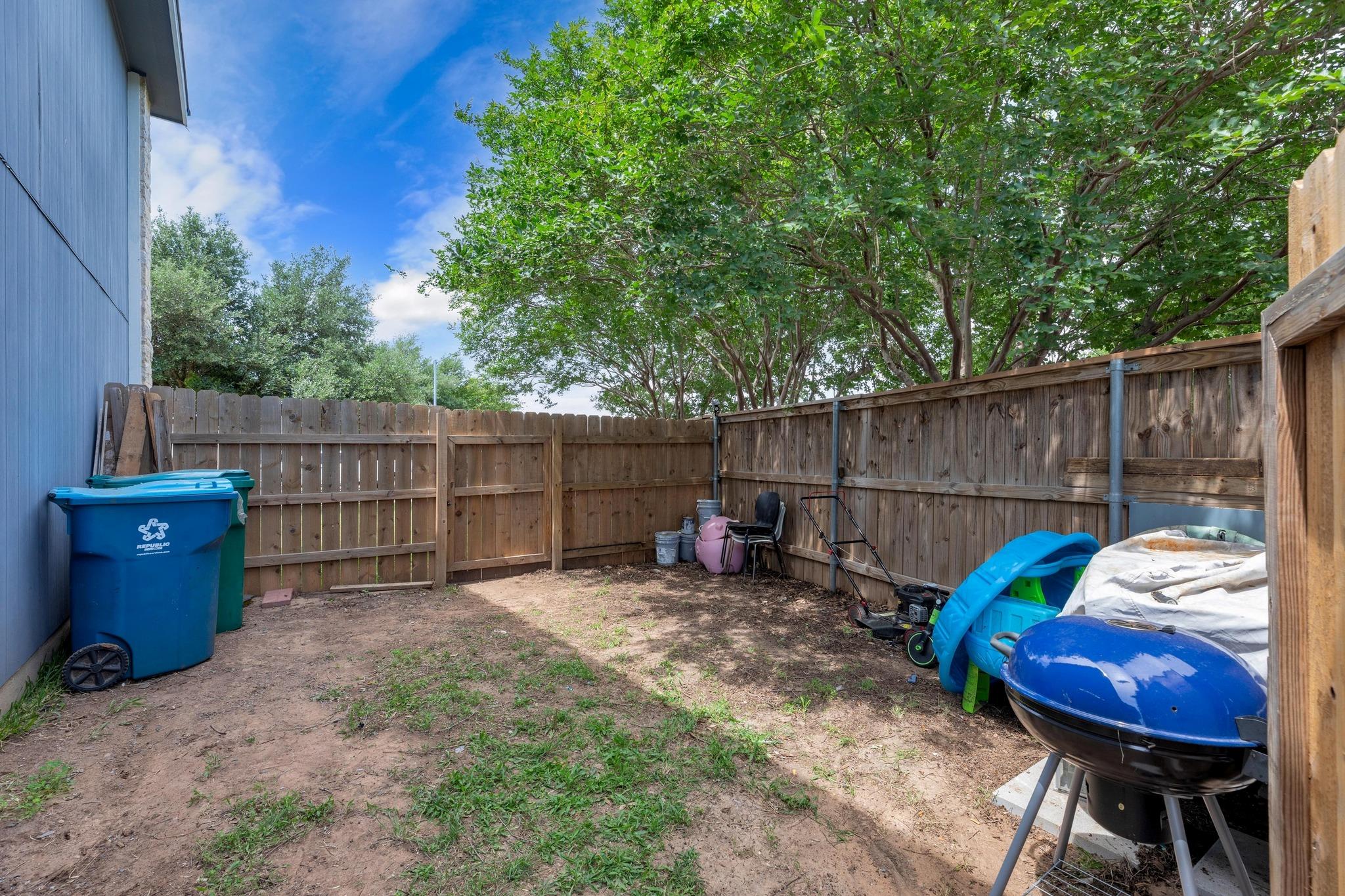 18400 Sun Haven Cv, Elgin, TX 78621