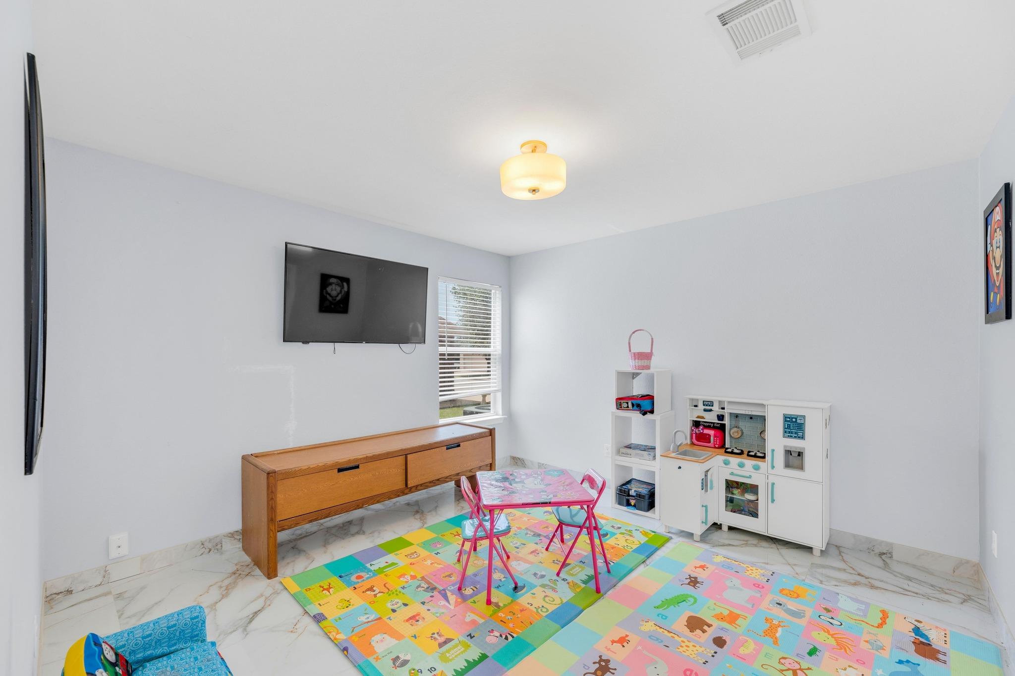 18400 Sun Haven Cv, Elgin, TX 78621