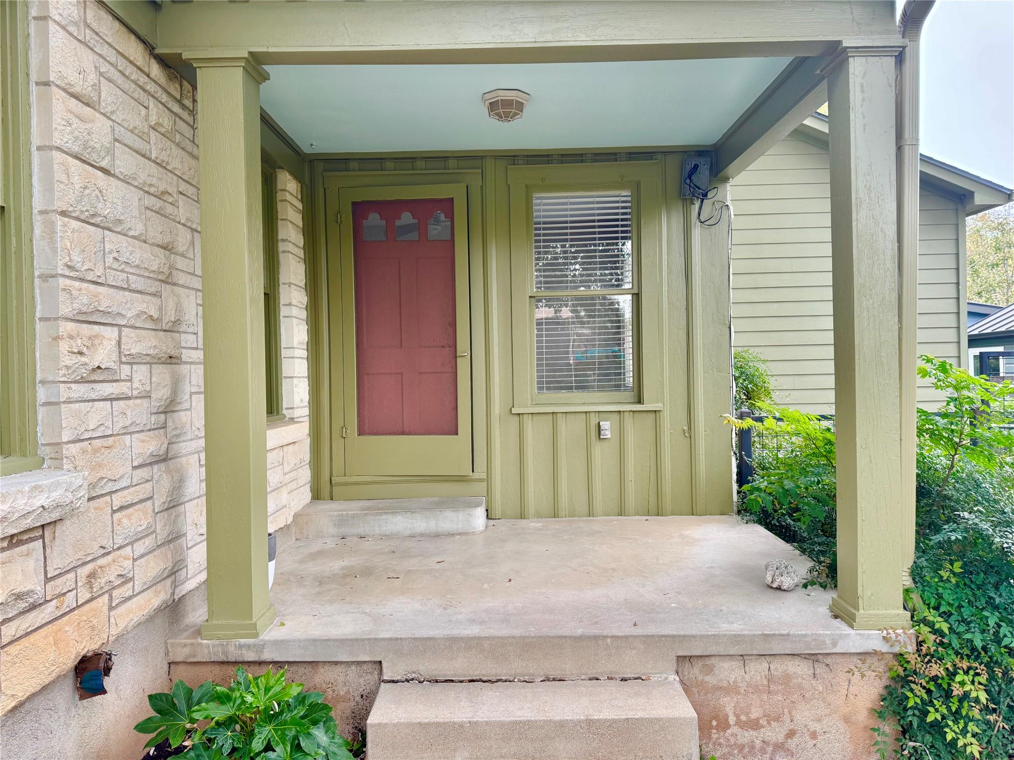 1300 Crestwood Rd, Austin, TX 78722