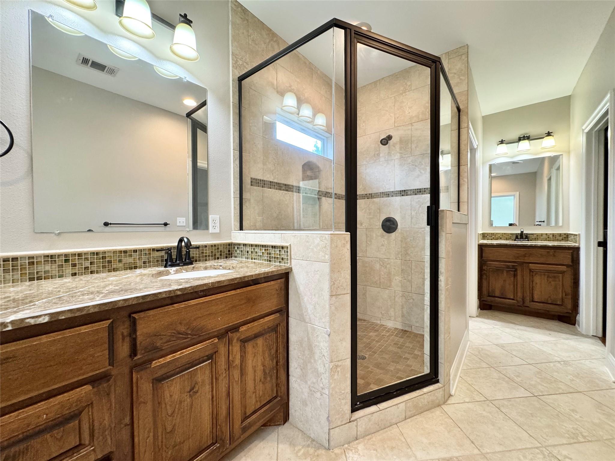 1300 Crestwood Rd, Austin, TX 78722