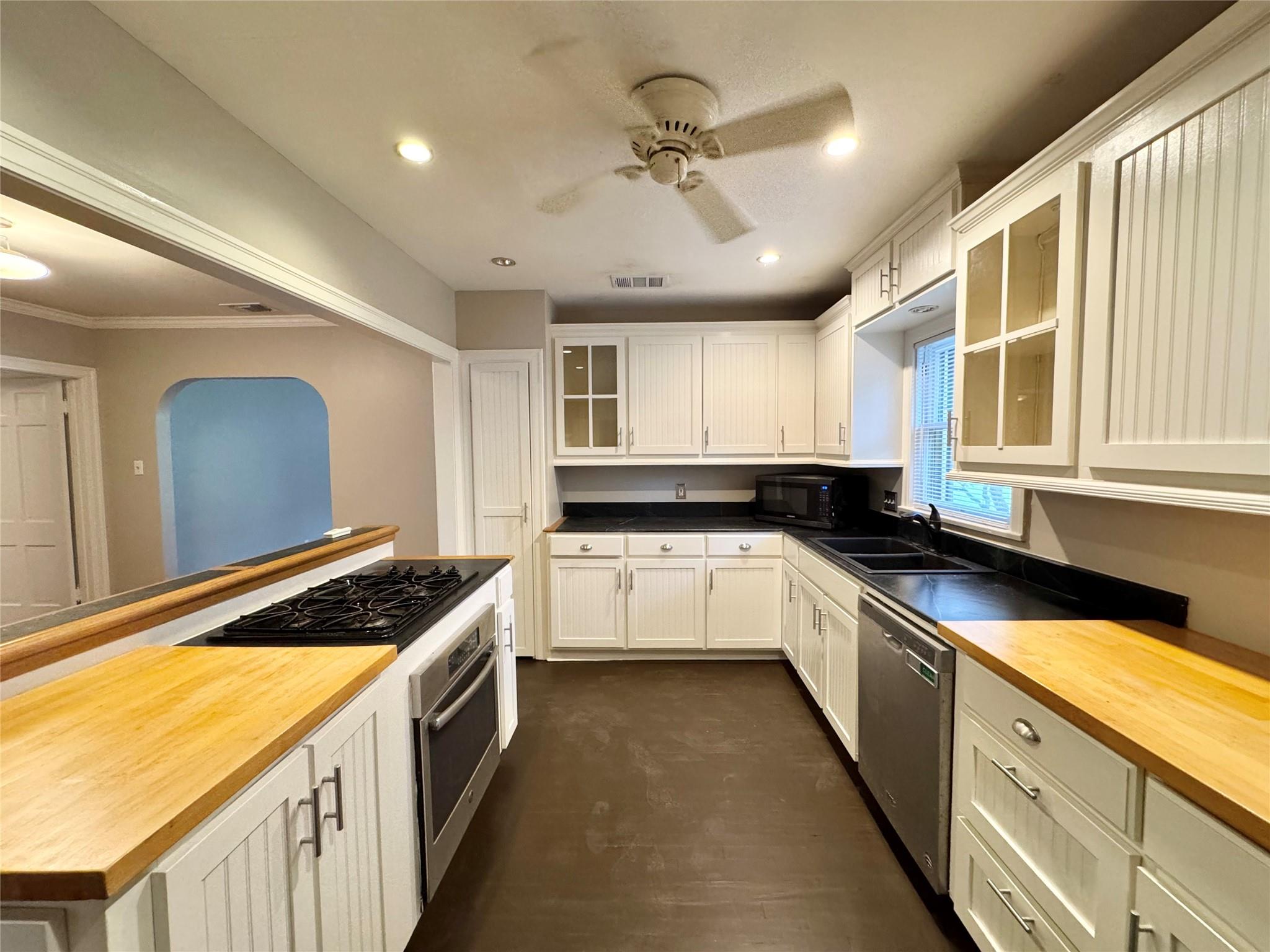 1300 Crestwood Rd, Austin, TX 78722