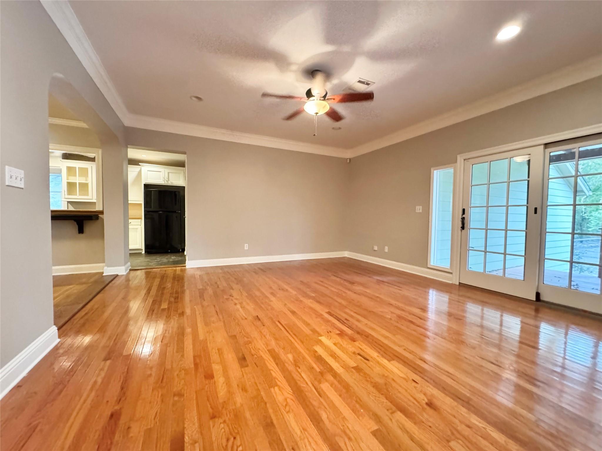 1300 Crestwood Rd, Austin, TX 78722