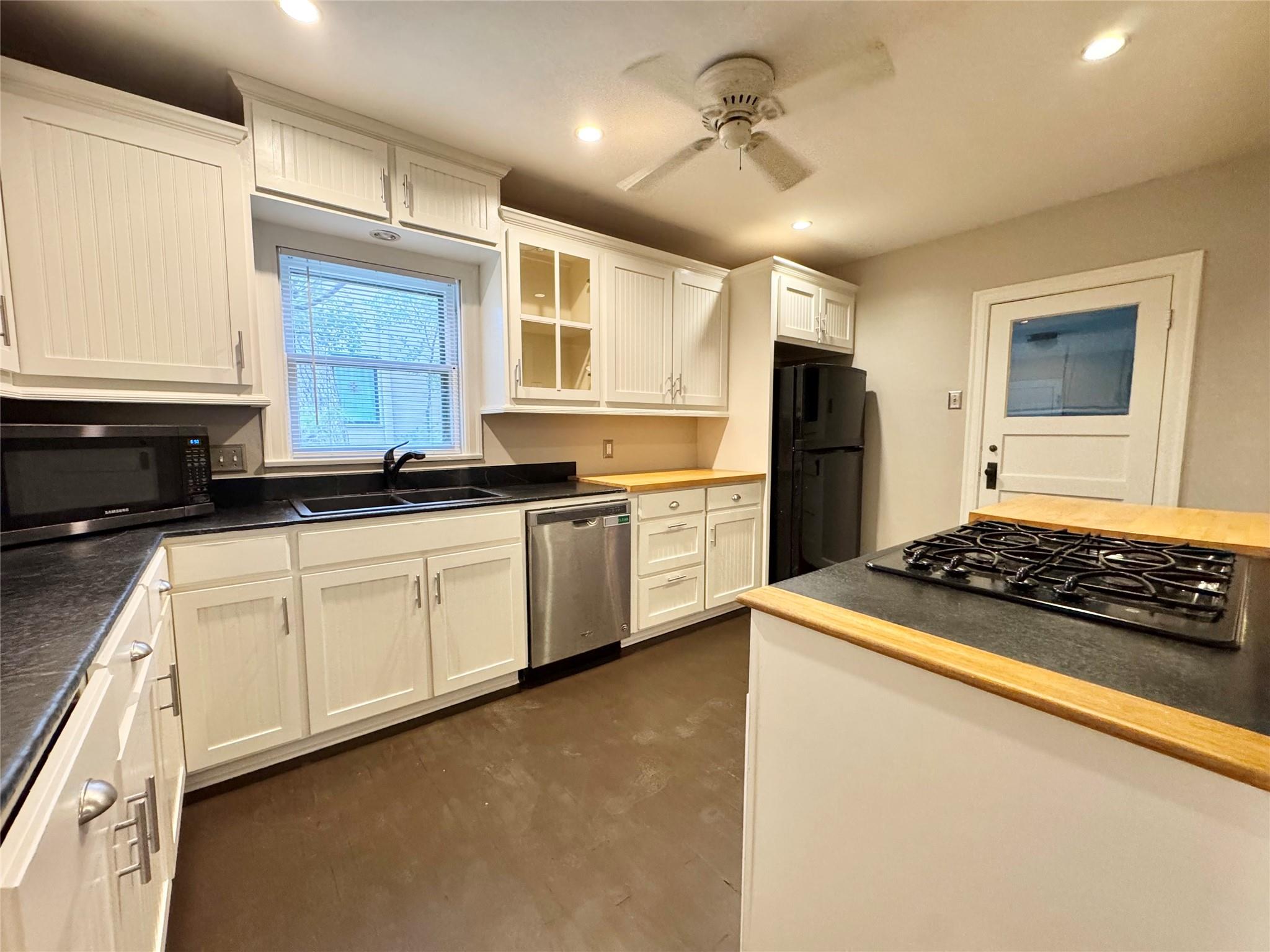 1300 Crestwood Rd, Austin, TX 78722