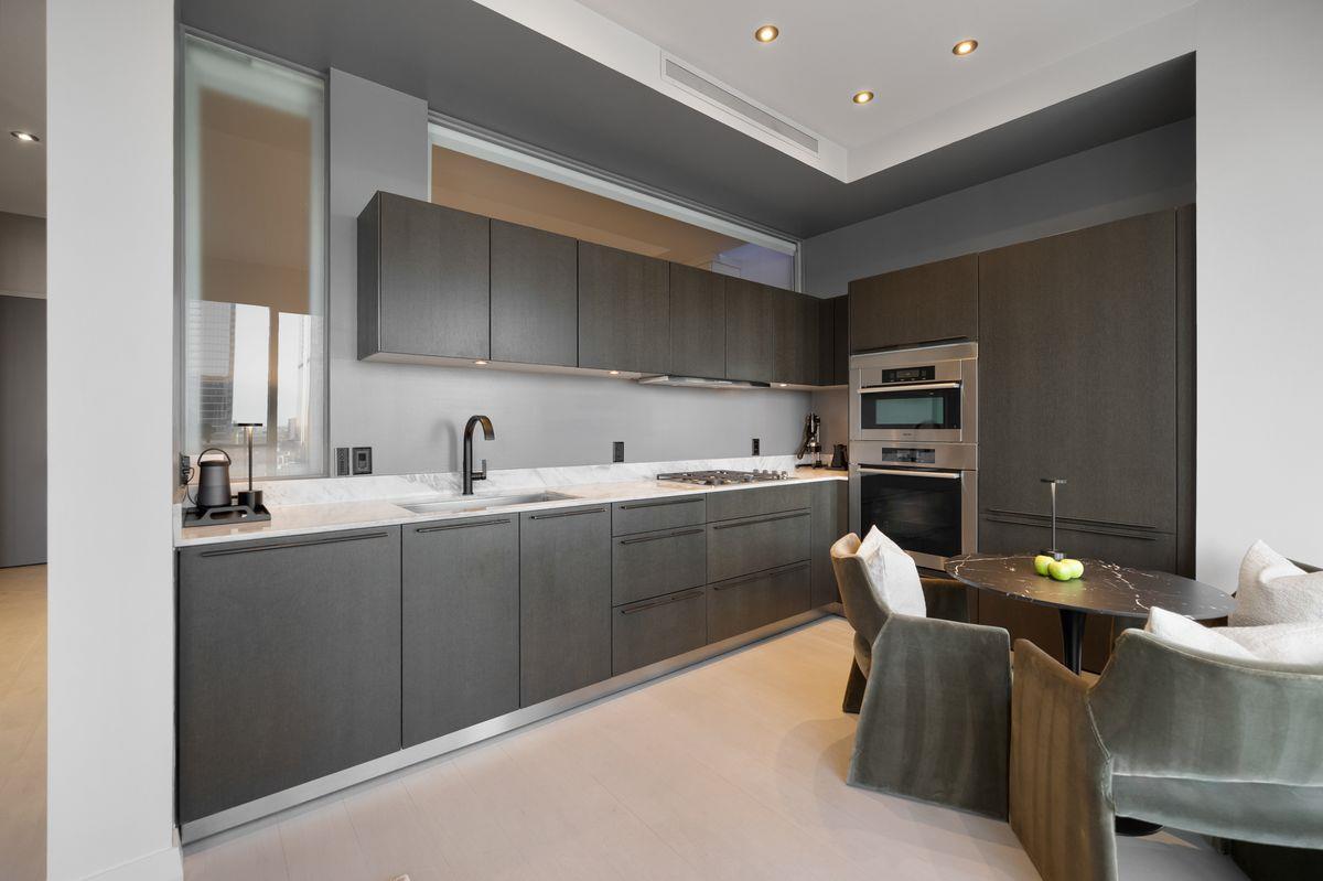 210 Lavaca St # 2809, Austin, TX 78701