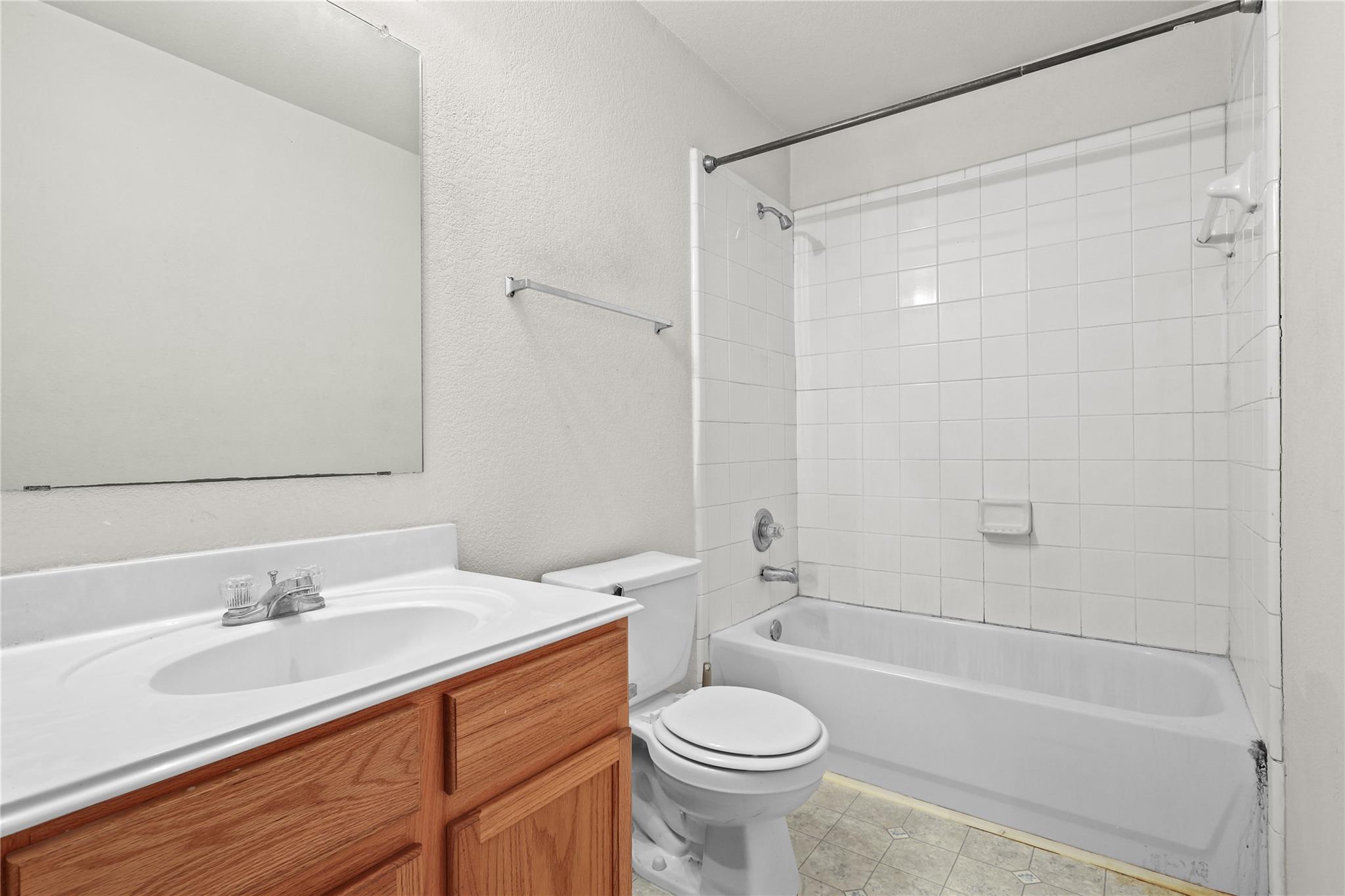 3743 Brighton Springs Ln, Katy, TX 77449