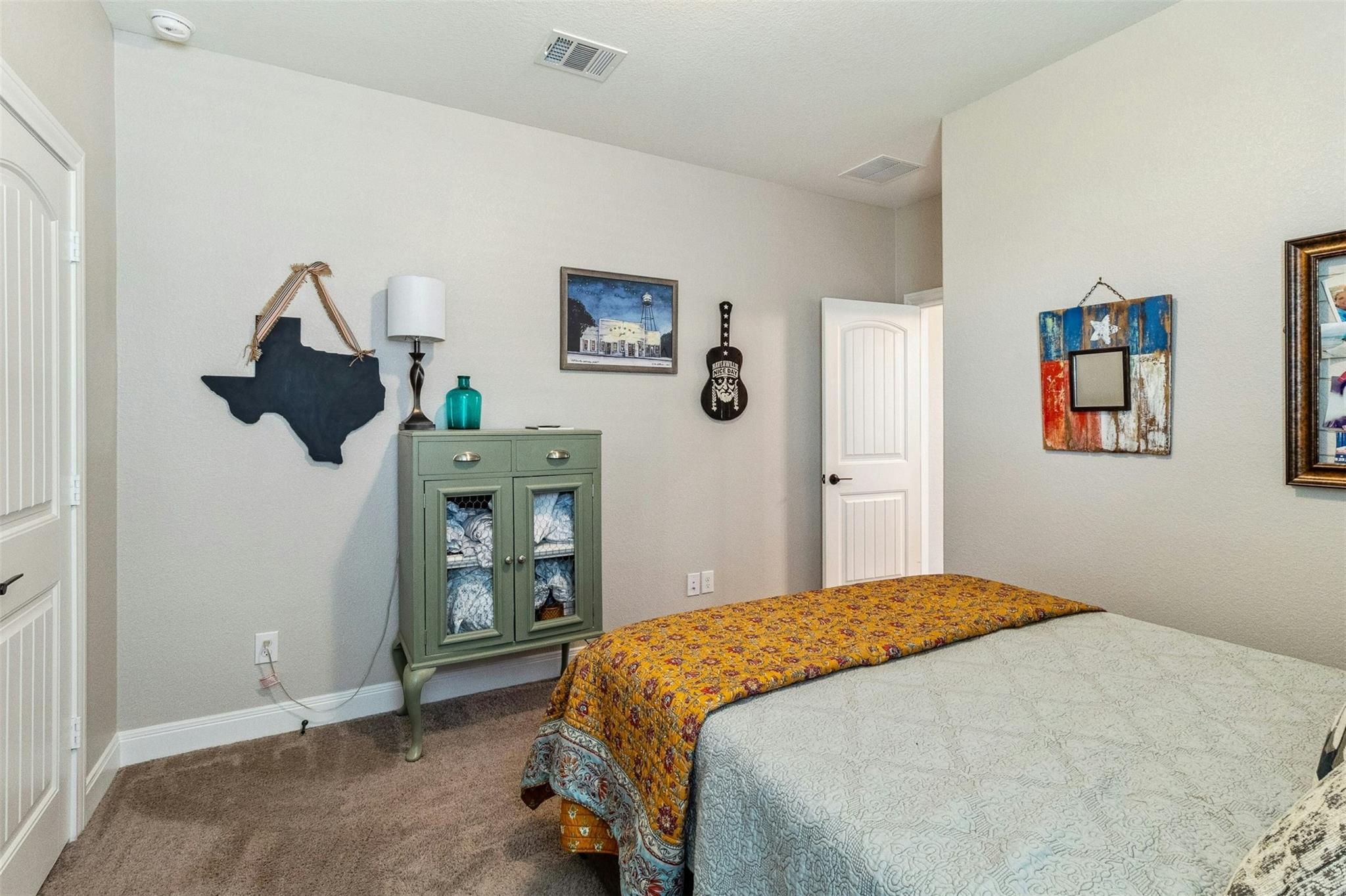 170 Kennicott Dr, Kyle, TX 78640